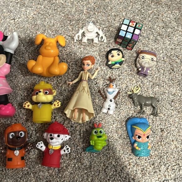 (3/$15) Small toy LOT - Picture 3 of 3